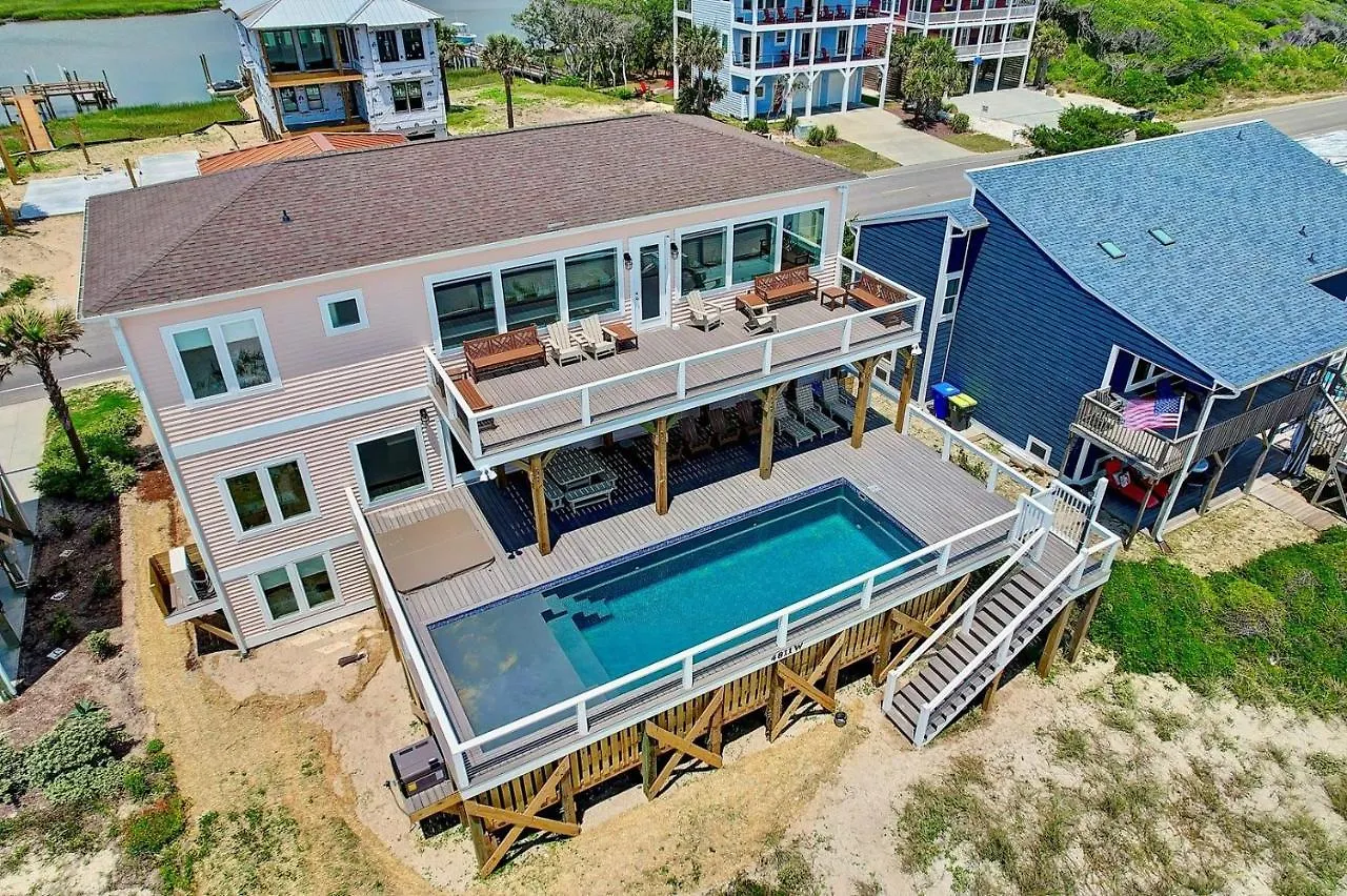 Where to Stay in North Carolina: 8 Best Holiday Homes